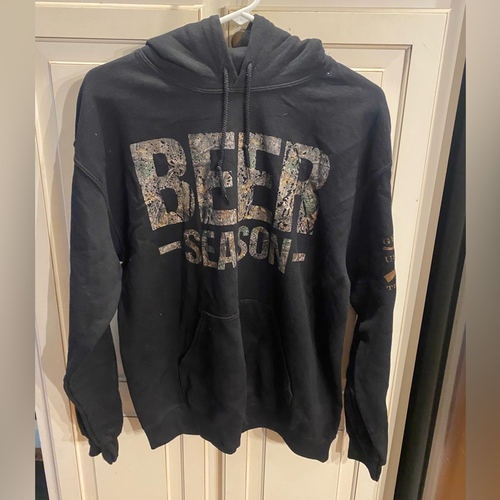 Grunt Style Black 'Beer Season' Hoodie NWOT